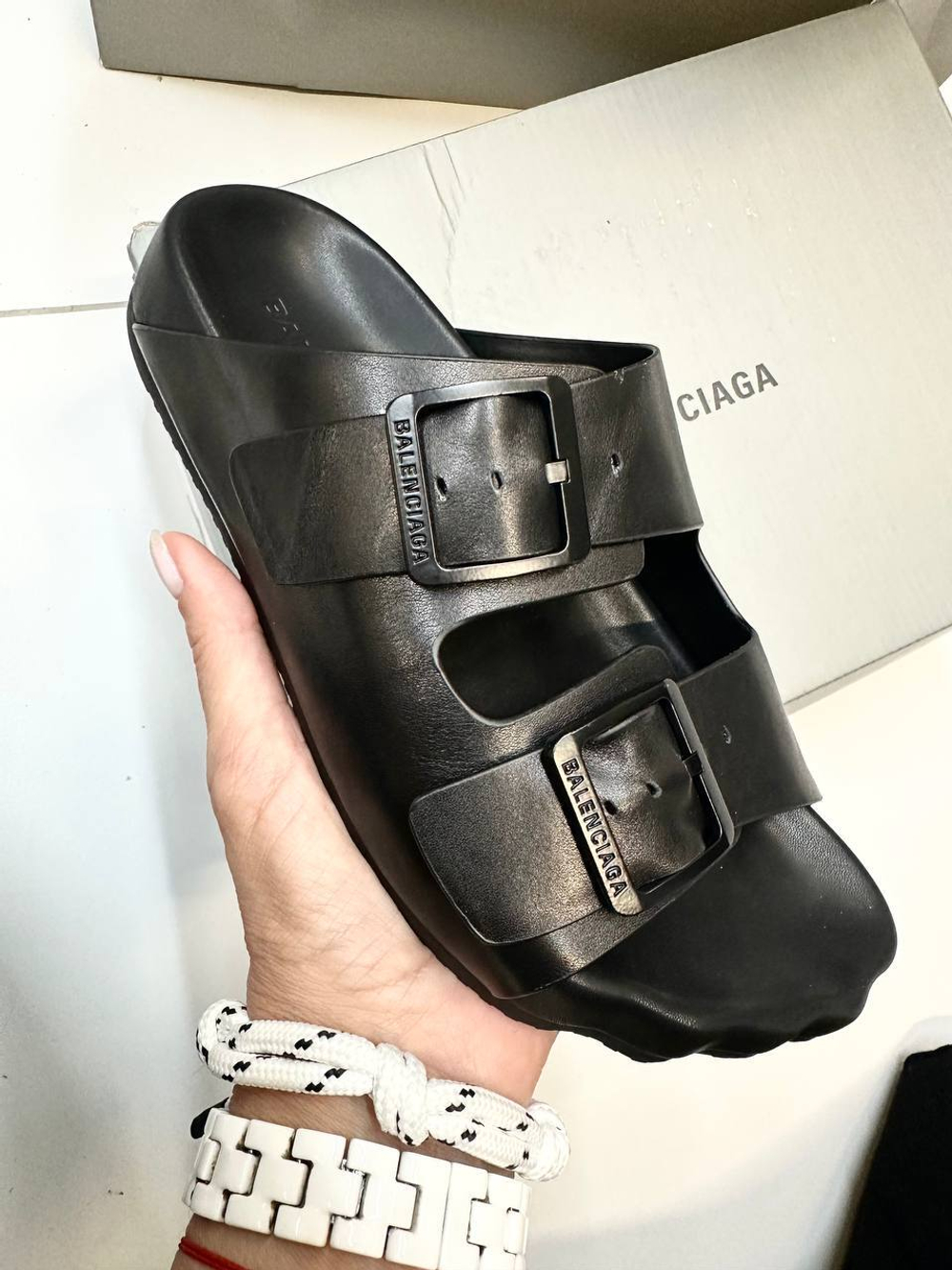 Шлёпанцы Balenciaga