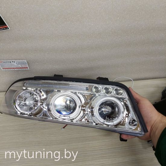 Передние фары VW Passat B5 angel eyes chrome