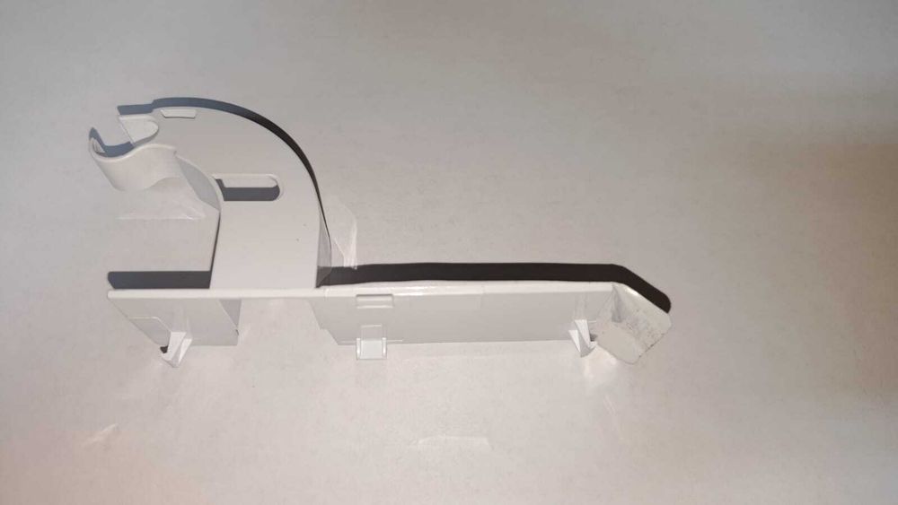 Крышка петли холодильника LG правая MEG65719411