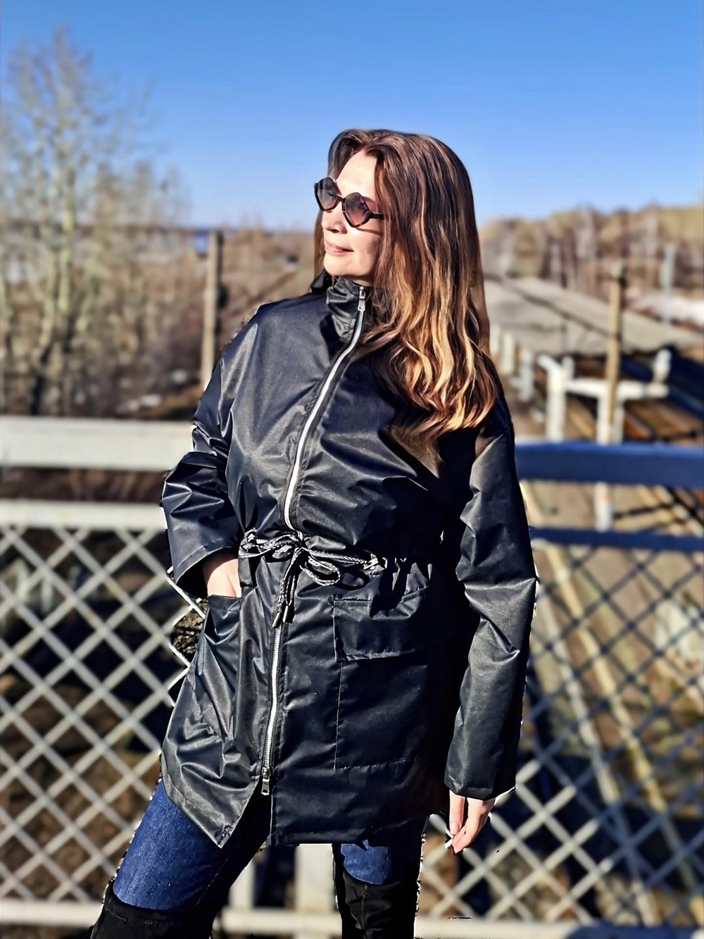 Куртка-ветровка Деми женская, цвет черный