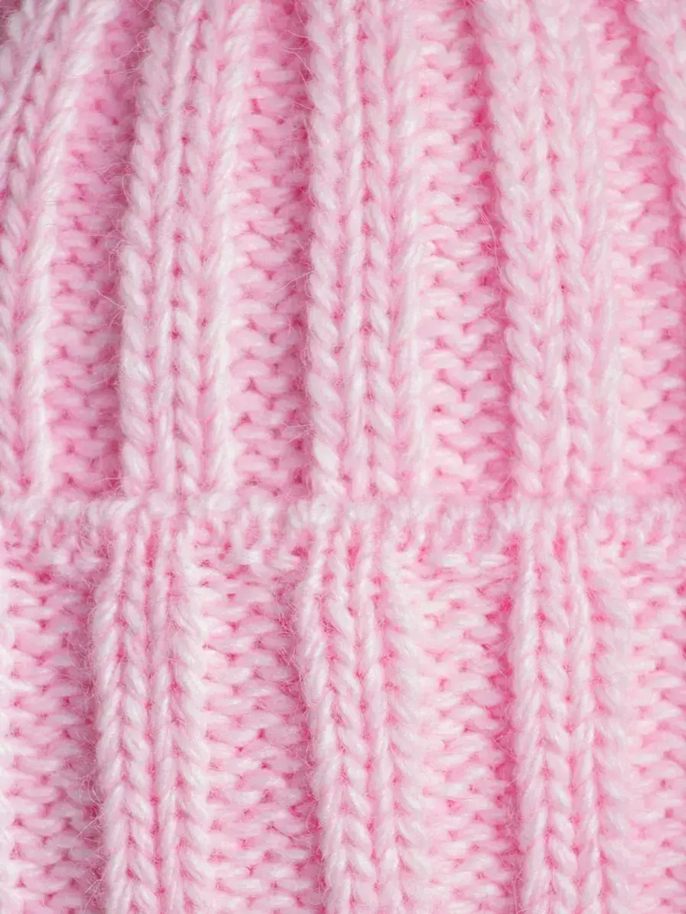 Шапка зимняя для девочки со снудом и помпонами