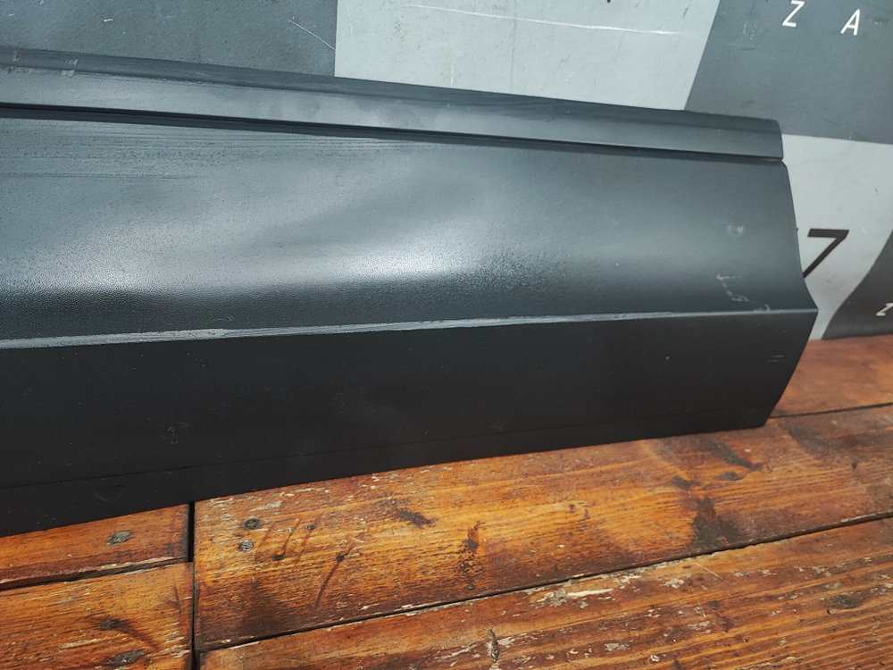 Накладка двери задней правой Volkswagen Tiguan 2 16-нв Б/У Оригинал 5NA854950N