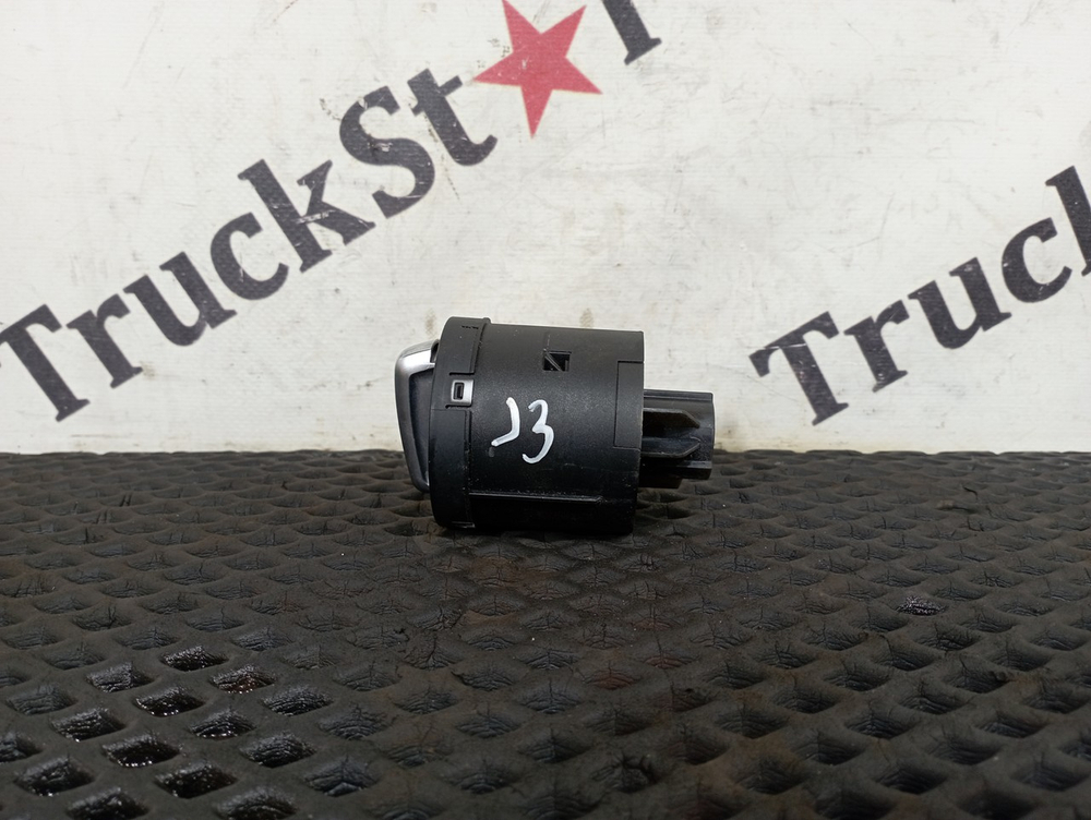 Переключатель света фар 2023г.