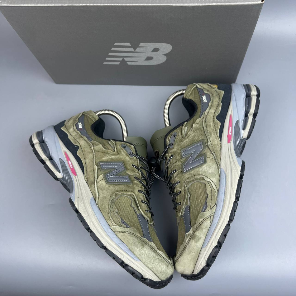 Кроссовки NB 2002R GoreTex  #353 (хаки)
