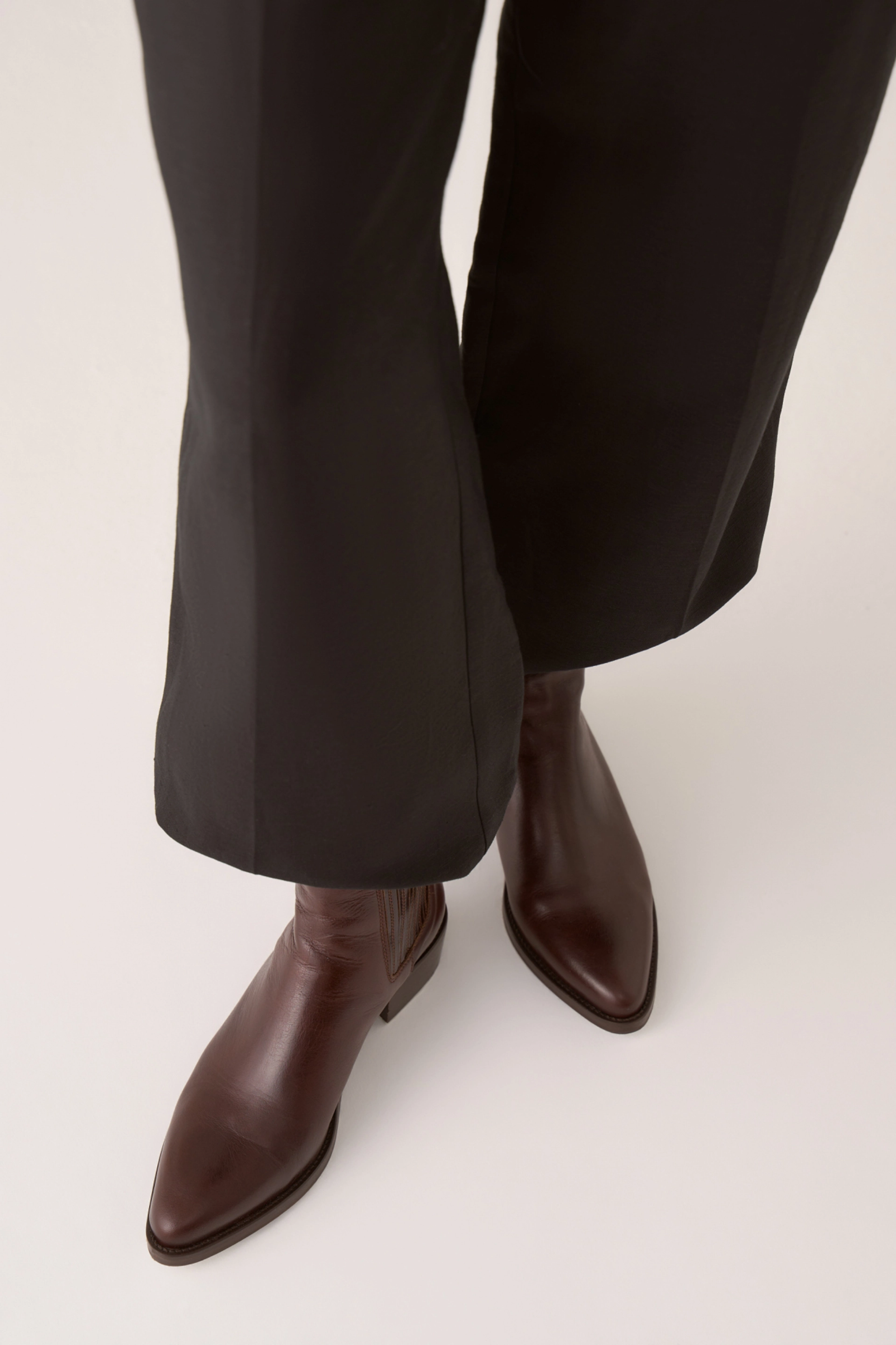 Ботинки на низком каблуке Bobbies Georgia