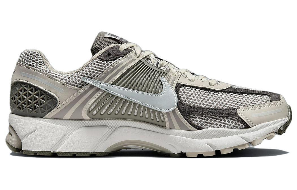 Кроссовки Nike Air Zoom Vomero 5 "Bone Beige"