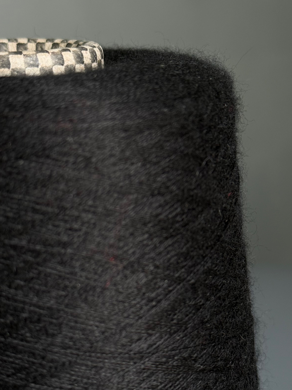 Пряжа CARIAGGI JAIPUR 2/56 (70% кашемир, 30% шелк, 2800 м/100 гр, черный