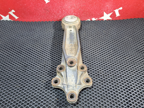 Кронштейн торсиона кабины правый