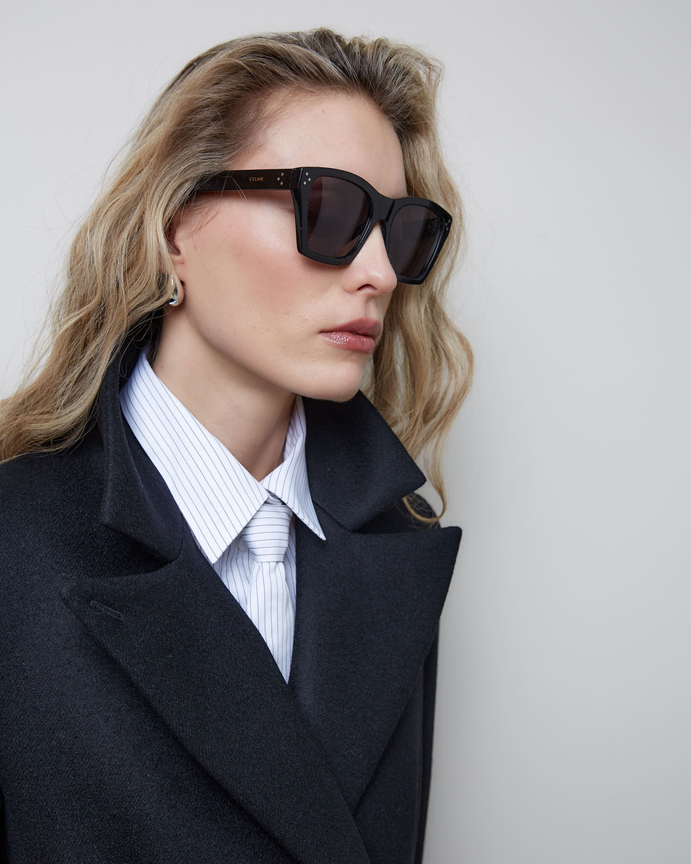 Пальто с формообразующими бедрами из шерсти Гуччи черный