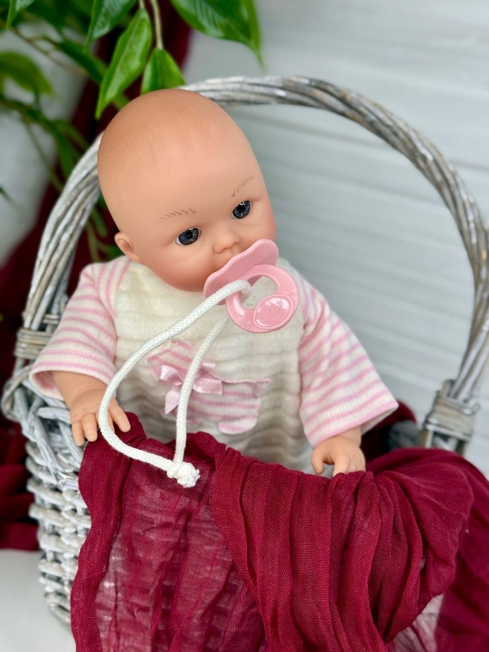 Кукла Nines 29см Golosito мягконабивная (N0624A1)