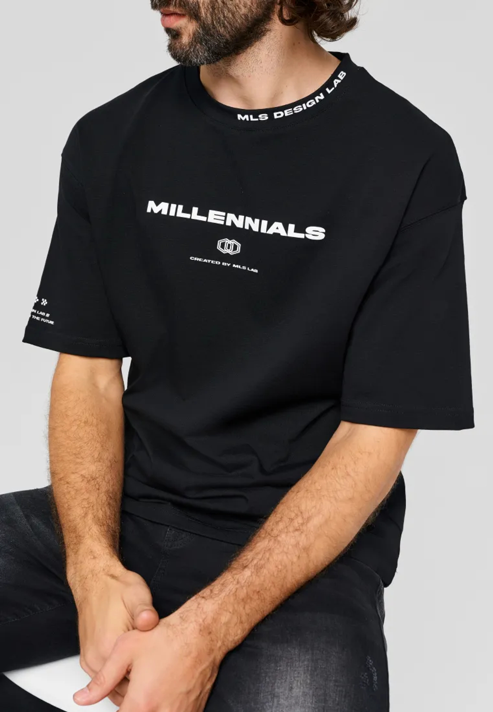Футболка MILLENNIALS BLACK