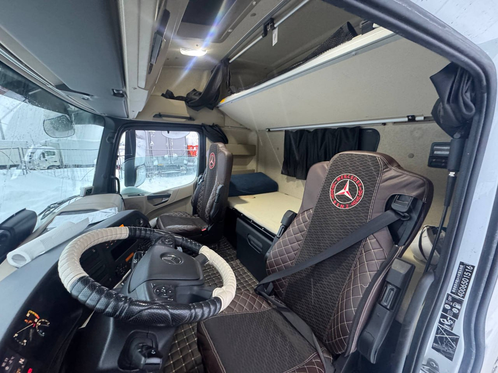 Mercedes-Benz ACTROS 4x2 Седельный тягач 1848 (Дизельный, 12,8 л, 476 л.с., АТ)