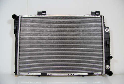 Радиатор охлаждения Mercedes CLK-Class W208