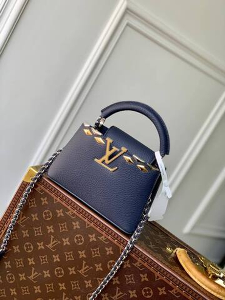 Louis Vuitton Capucines Mini