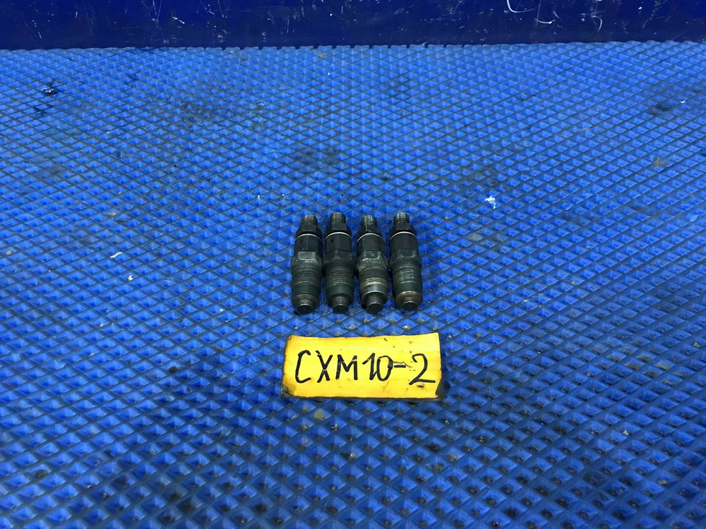 Форсунка топливная TOYOTA IPSUM 1997