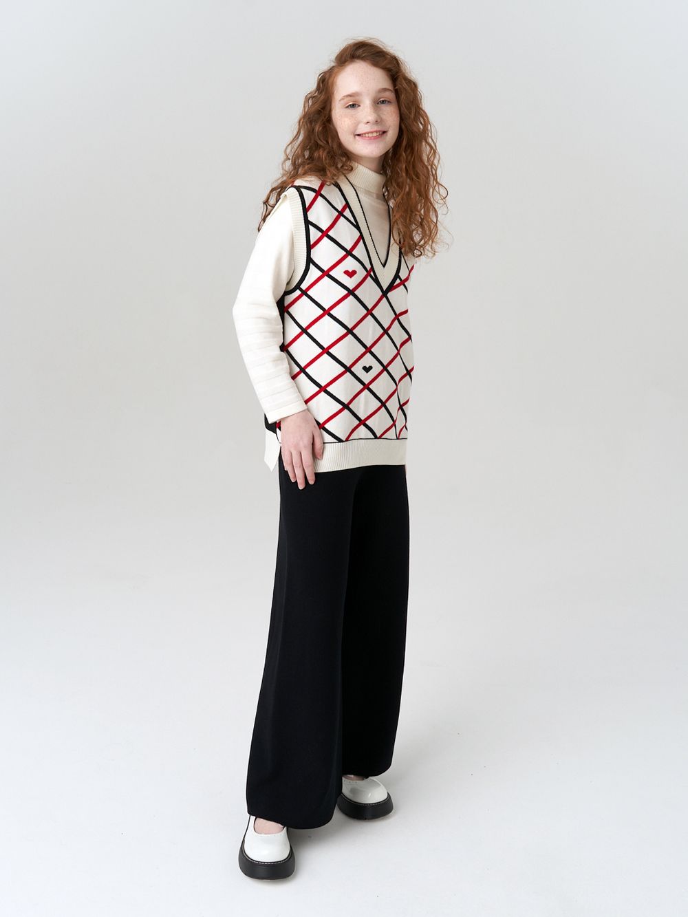 Жилетка в школу для девочки AT1011 черный-молочный