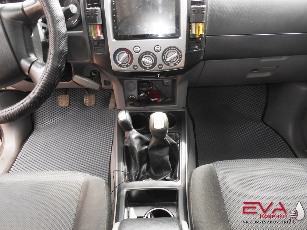 Mazda BT-50 1 поколение J97M (01.2009 - 08.2012)