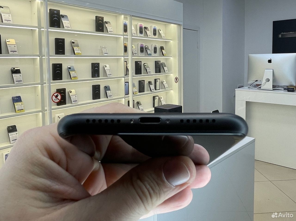 iPhone 11 256 ГБ б/у
