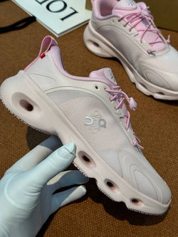 Кроссовки Loewe