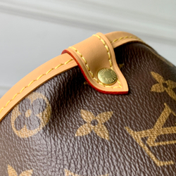 Louis Vuitton Saumur
