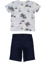 футболка с шортами