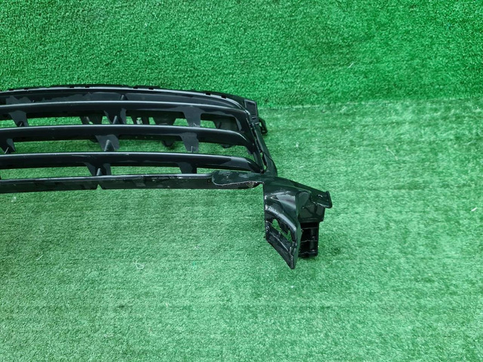 Решетка переднего бампера Porsche Cayenne 3 17-23