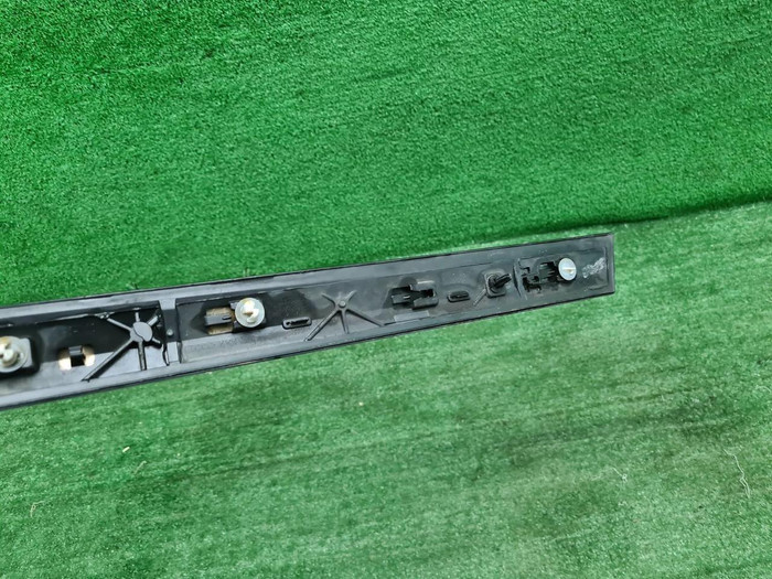 Накладка двери задняя правая BMW X7 G07 (2019-нв)