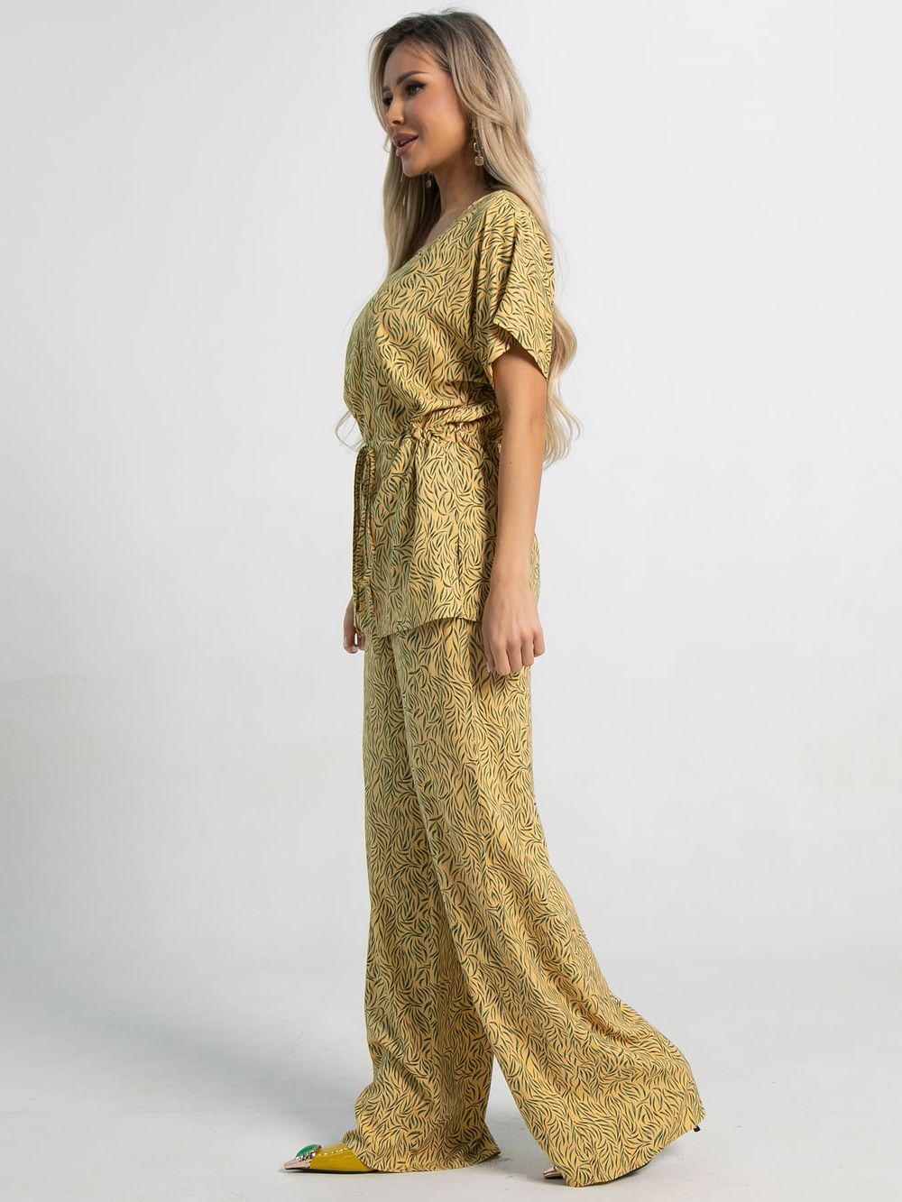 Костюм Аксиома успеха (янтарный) К15894-5М LT Collection