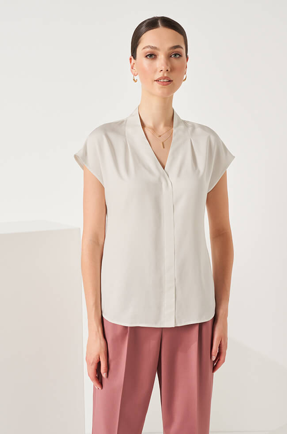 22855 Блузка женская (ванильный)