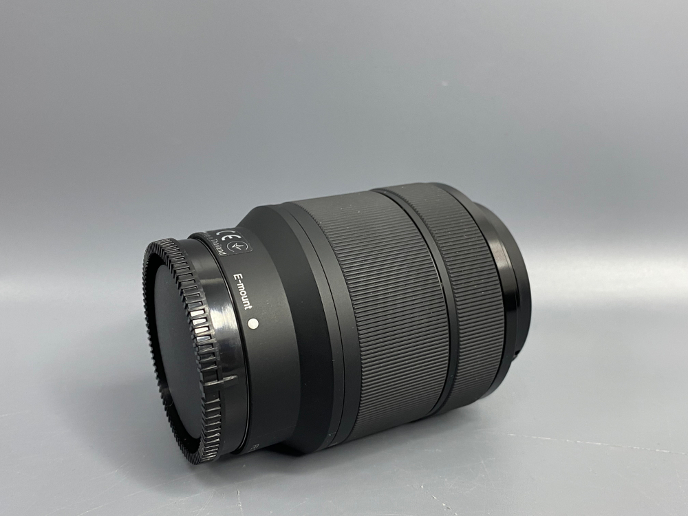 Sony 28-70mm 3.5-5.6 OSS