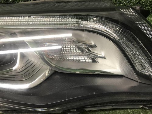 Битая Фара правая Geely Atlas 1 (2016-2022) LED