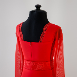 необычное платье для танцев