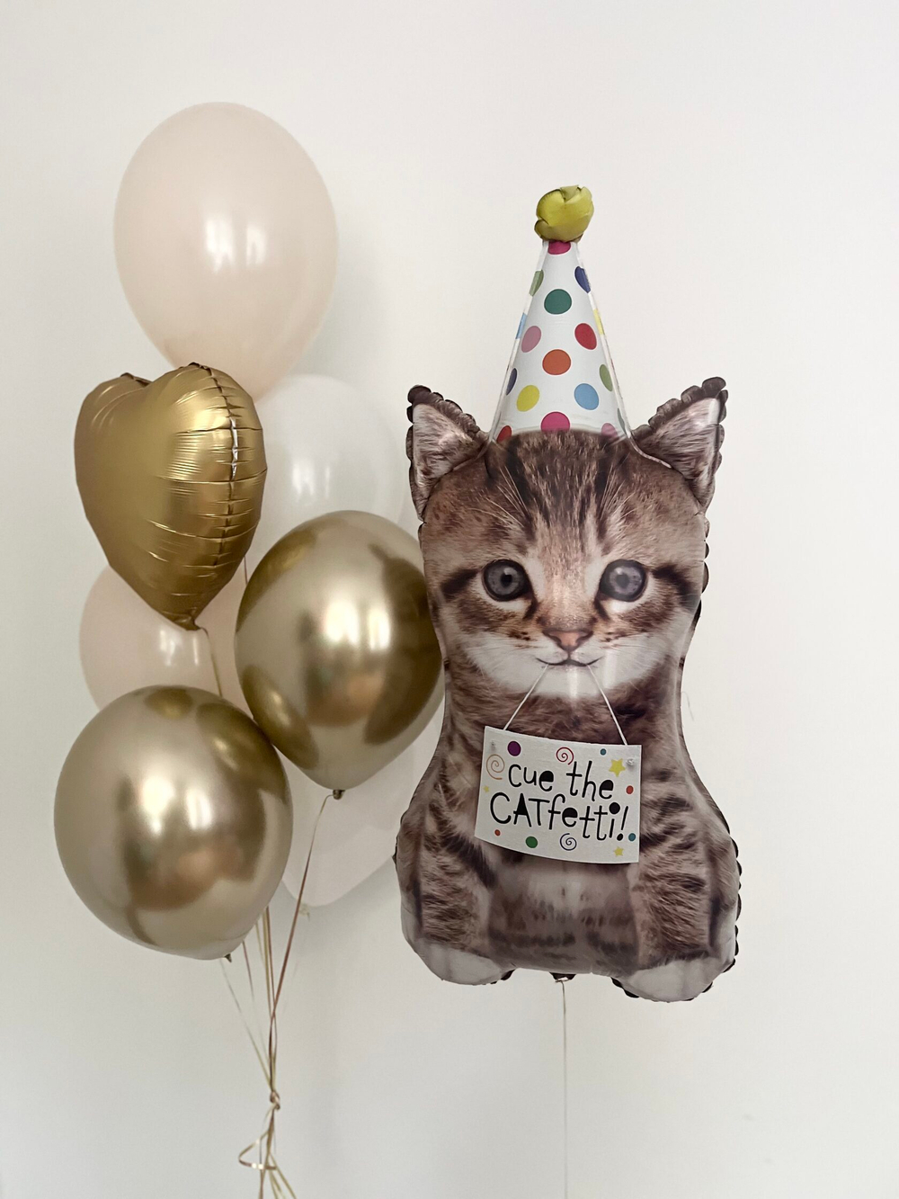 Фольгированный шар-фигура «Котенок в колпаке», 76 см/ 104 см, Китай/ США