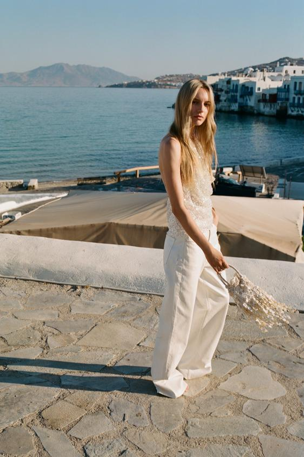 ZARA ДЖИНСЫ Z1975 С ПЕРЛАМУТРОВЫМ ЭФФЕКТОМ И РЕМНЕМ, ЖЕЛТОВАТО-БЕЛЫЙ