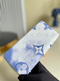 Louis Vuitton Zippy Vertical Wallet