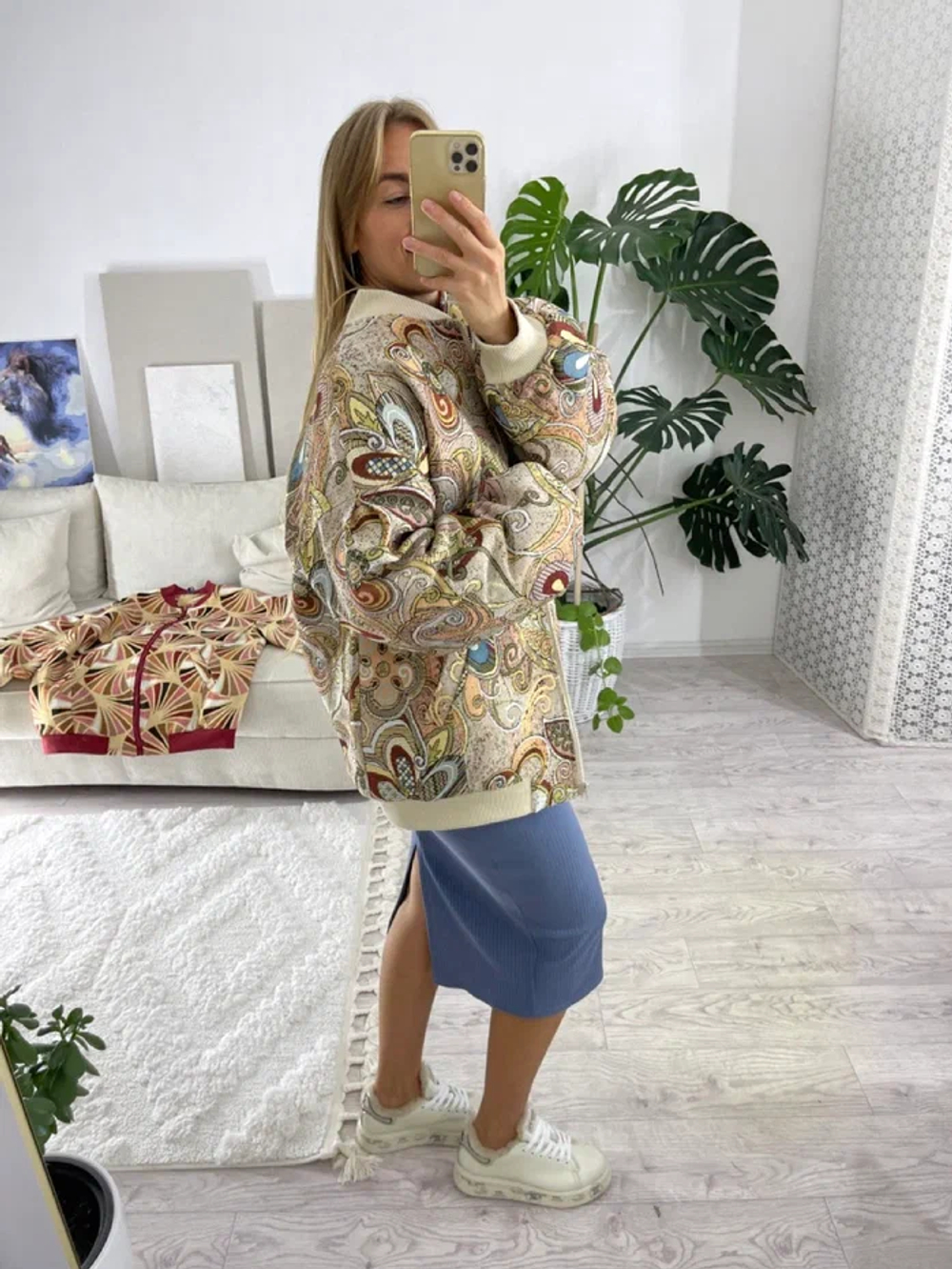 Куртка-бомбер (цвет бежевый)