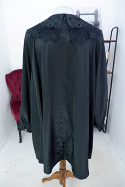 Платье с красивым воротом, визуально 48/50 размер