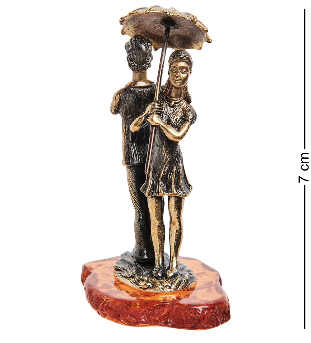 Народные промыслы AM-1153 Фигурка «Парочка под зонтом» (латунь, янтарь)