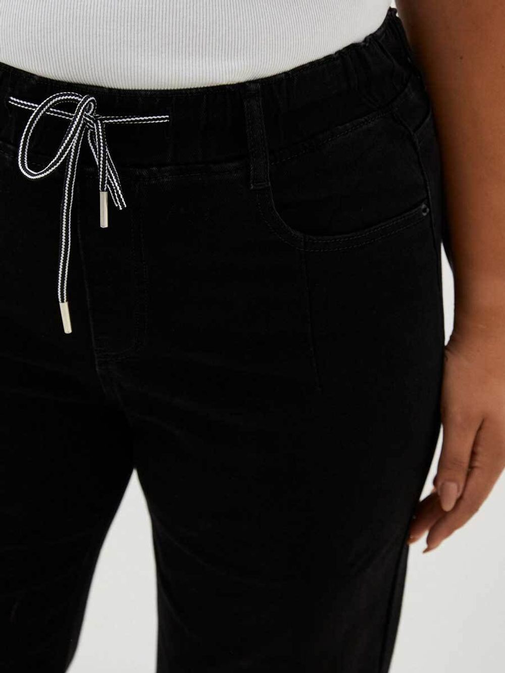 Джинсы на резинке больших размеров