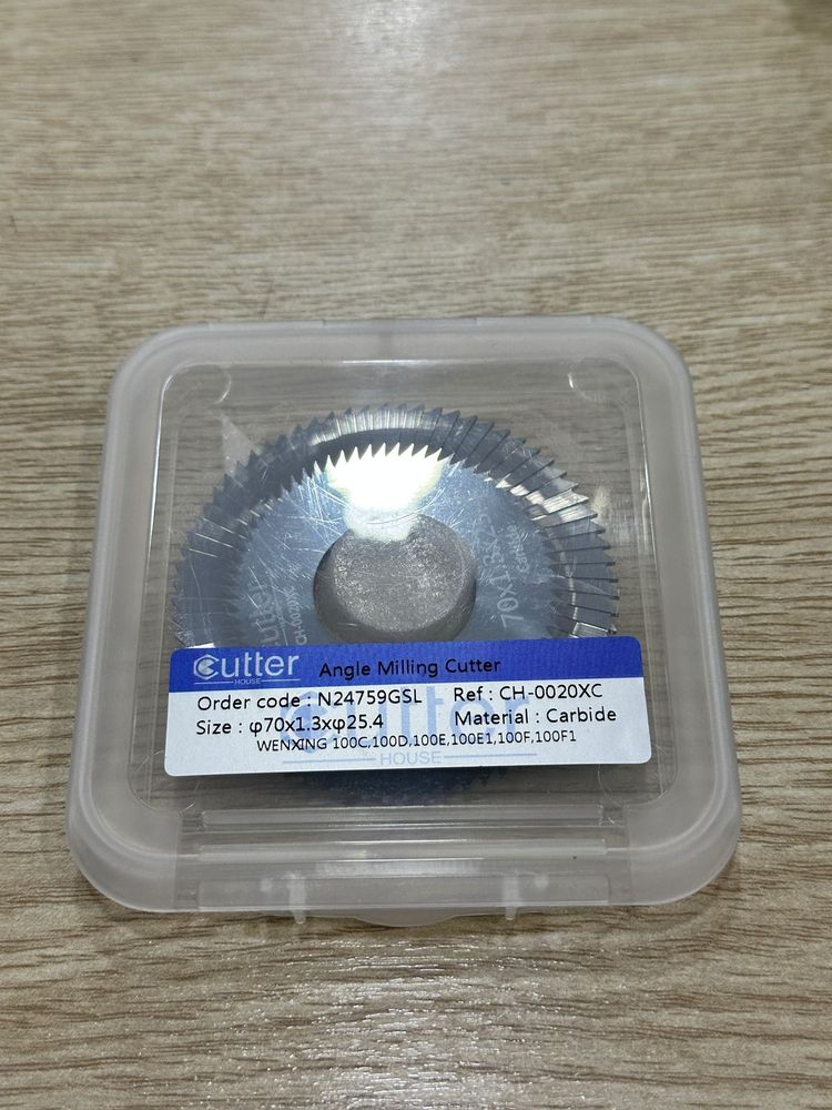 Фреза cutter прямая 0020 XC 70x1.3x25.4 (карбит) для станка 100E1