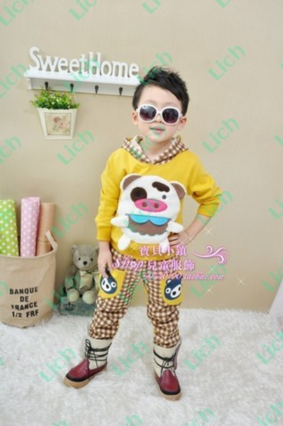 Костюм детский: штаны и худи с аппликацией свинки