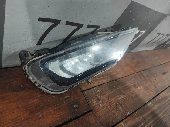 ПТФ передняя правая LED Volvo XC60 2 16-21 Б/У Оригинал 31434667