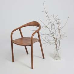 Стул Esse из массива дуба, темный