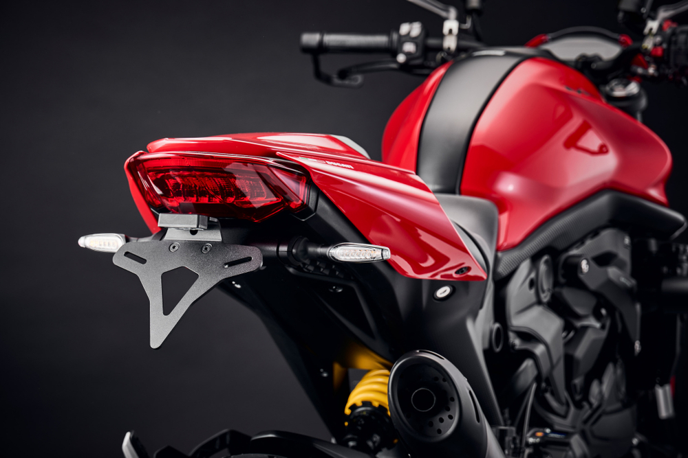 Короткое крепление номерного знака Ducati Monster 950
