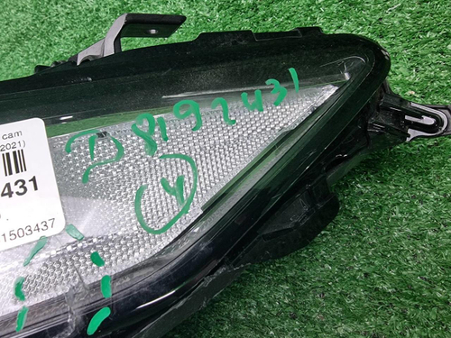 Битая Фара левая Toyota Camry xv70 (2017-н.в.) LED