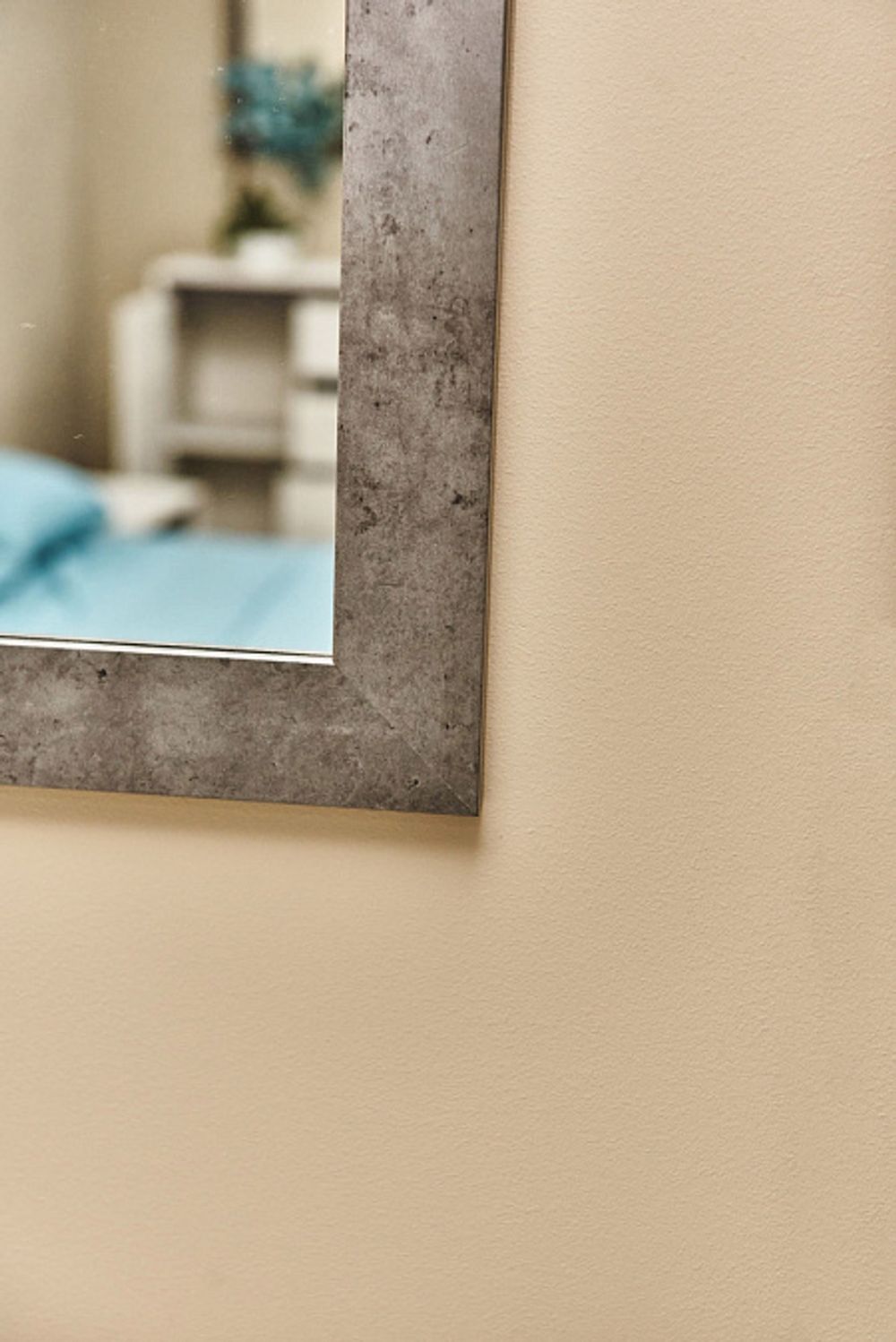 Прага Зеркало к комоду