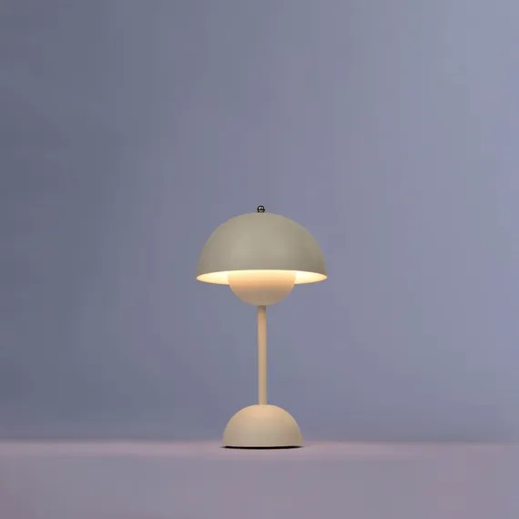 Настольный светильник Mary белый матовый