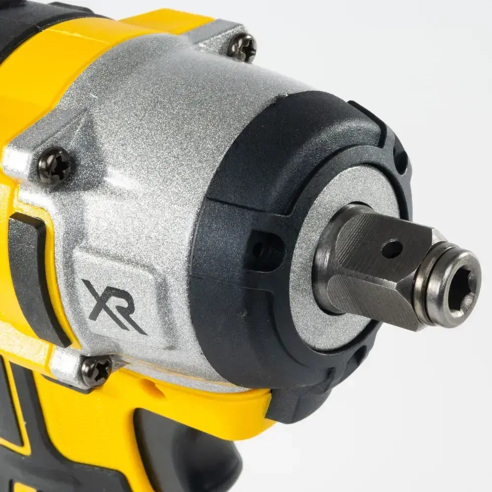 гайковерт 18V аккумуляторный бесщеточный Dewalt