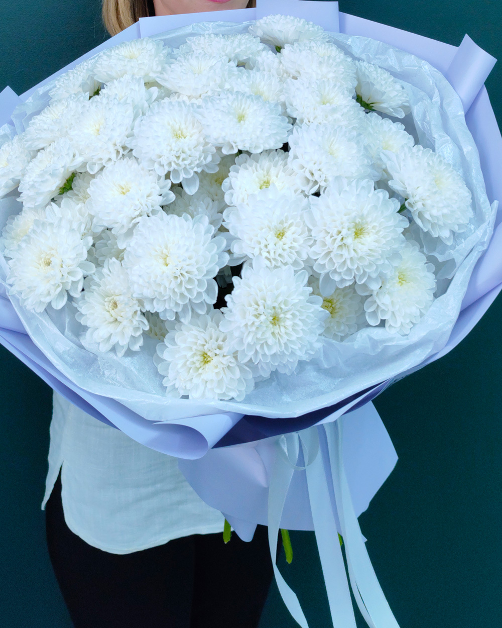 Воздушная белая хризантема,9 веток(00261)