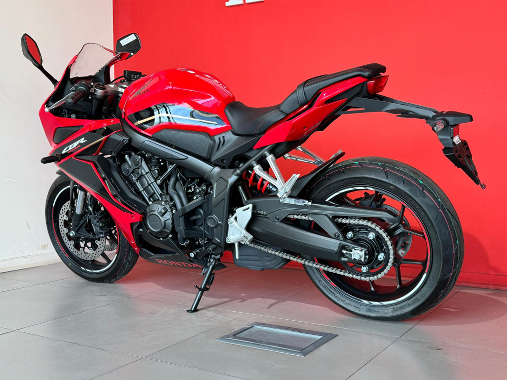 Honda CBR650R